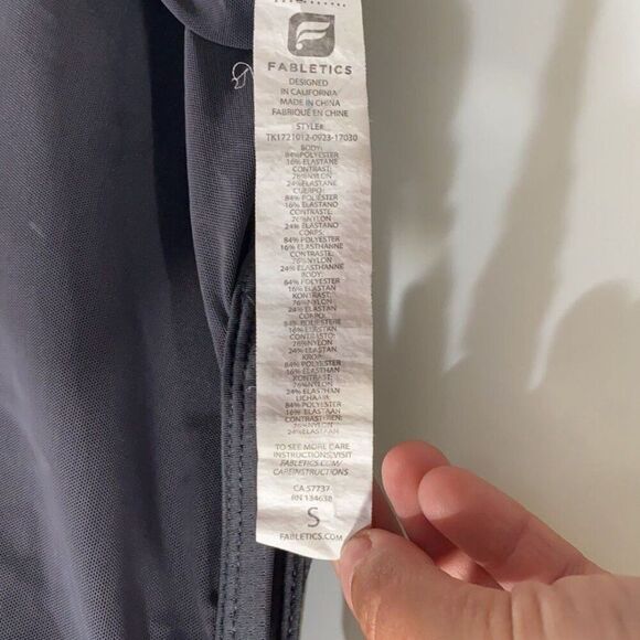 Fabletics Women’s Grey Mesh Trisha Sleeveless Muscle Workout Athletic Wear Sz S - Picture 5 of 5